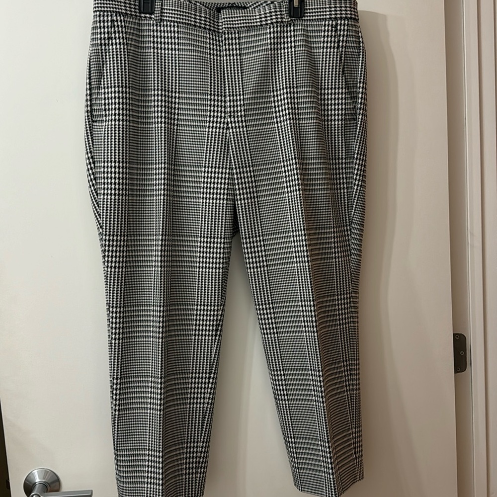 Banana cropped slack